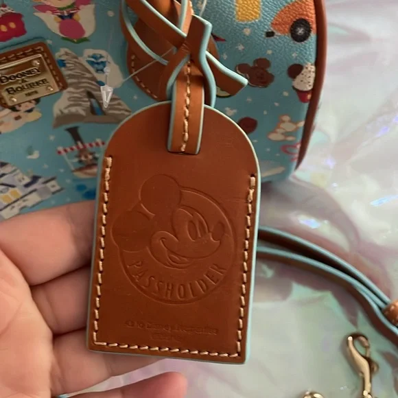 Dooney&Bourke Disney satchel - Picture 6 of 11